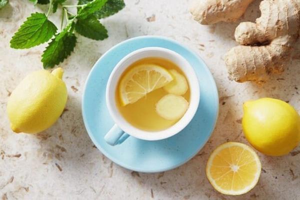 این 10 نوشیدنی برای درمان سریع سرماخوردگی معجزه می نمایند!
